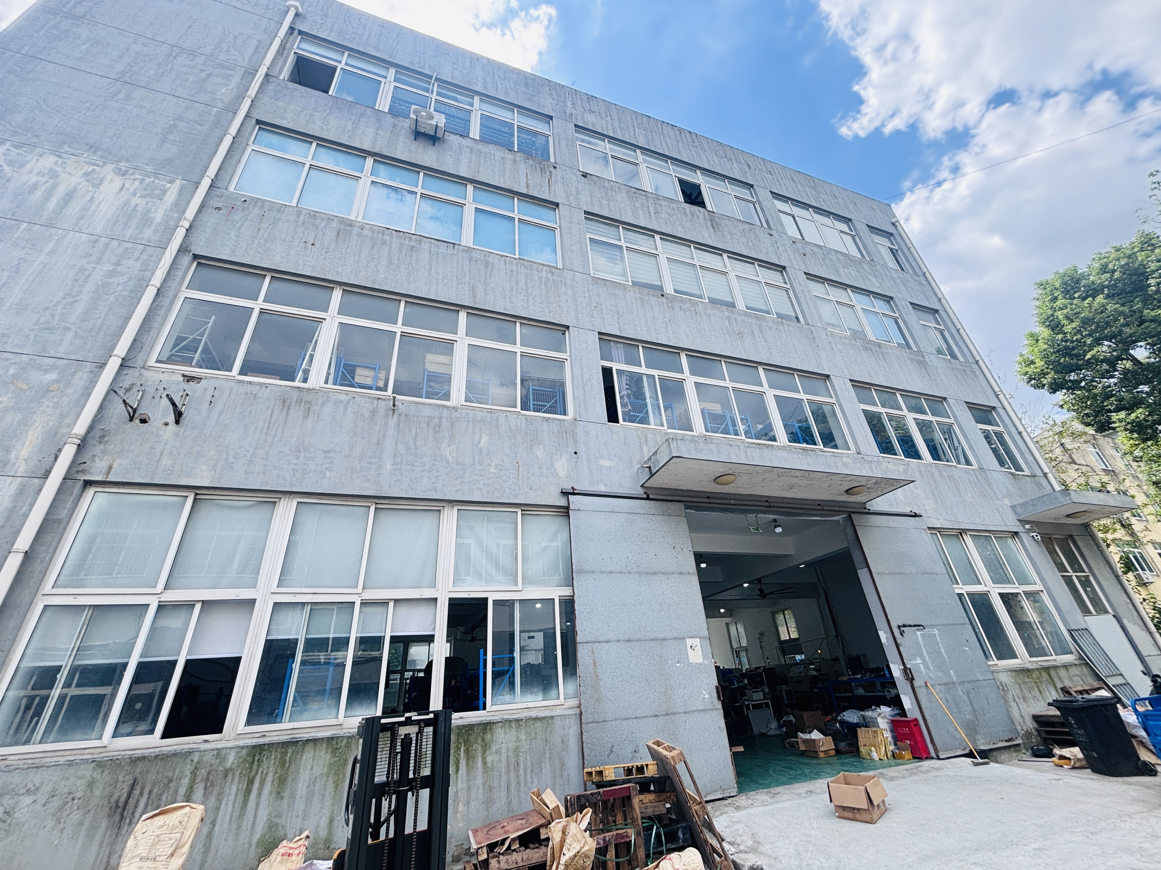 Exterior of a factory building photographed during the supplier visit in Shanghai