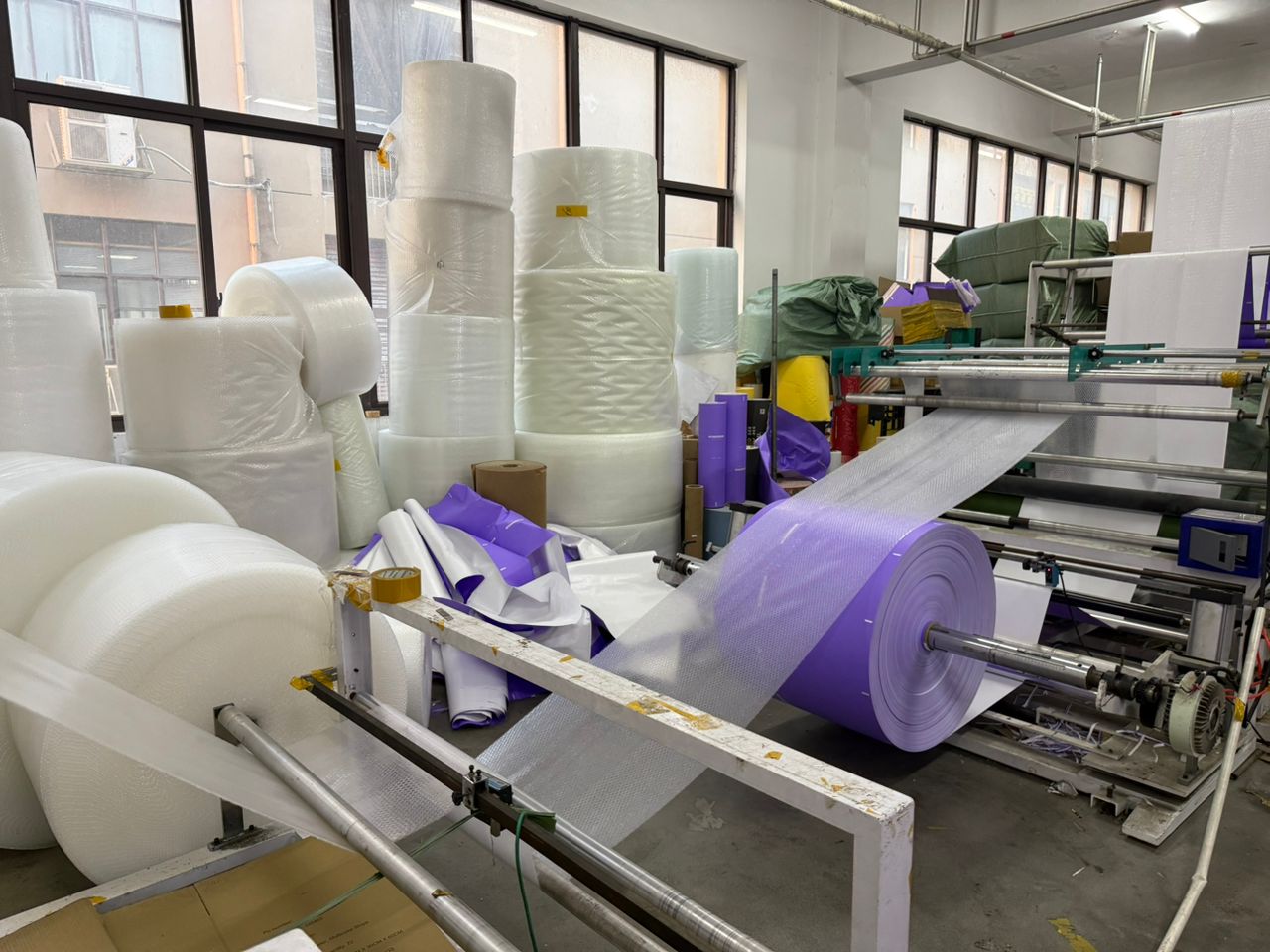 Factory visit support for Thai clients reviewing conveyor belt supplier in Qingdao China